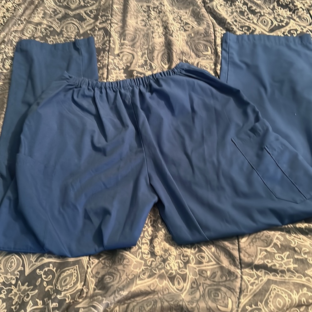 Scrub set - Picture 7 of 7